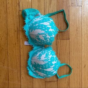 Victoria Secret Size 36B lace bra